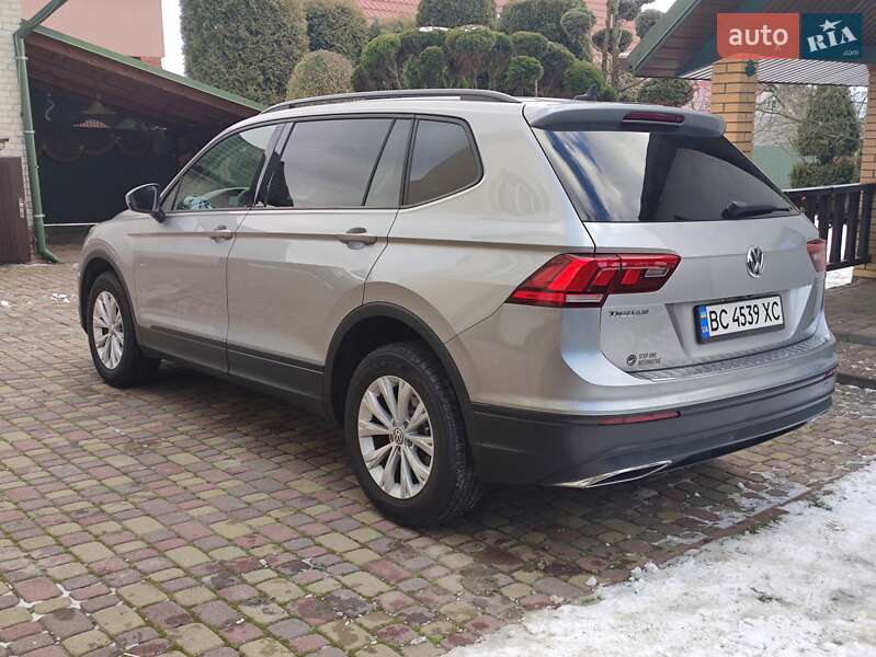 Внедорожник / Кроссовер Volkswagen Tiguan 2020 в Новом Роздоле фото 12 Внедорожник / Кроссовер Volkswagen Tiguan 2020 в Новом Роздоле