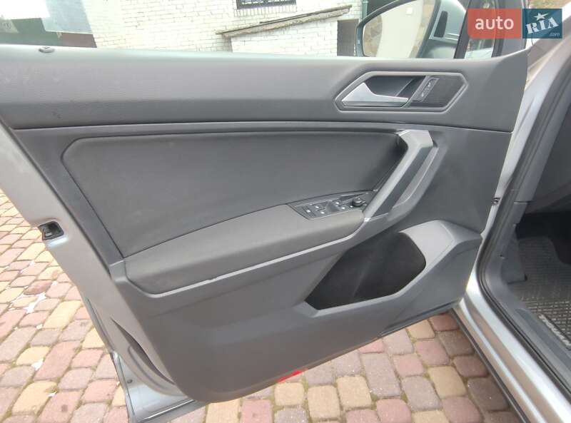 Внедорожник / Кроссовер Volkswagen Tiguan 2020 в Новом Роздоле фото 36 Внедорожник / Кроссовер Volkswagen Tiguan 2020 в Новом Роздоле