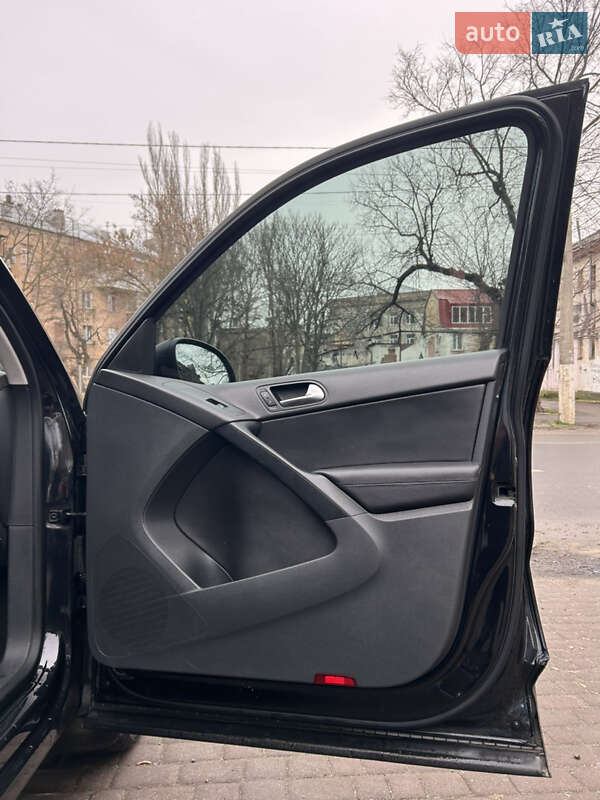 Внедорожник / Кроссовер Volkswagen Tiguan 2009 в Николаеве фото 48 Внедорожник / Кроссовер Volkswagen Tiguan 2009 в Николаеве