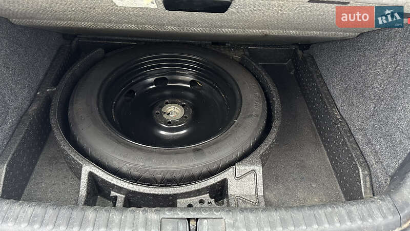 Внедорожник / Кроссовер Volkswagen Tiguan 2014 в Львове фото 13 Внедорожник / Кроссовер Volkswagen Tiguan 2014 в Львове