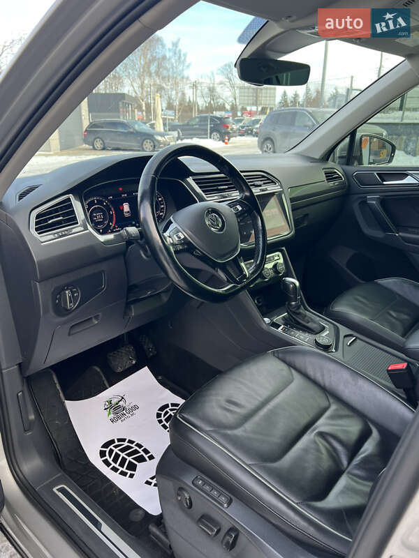 Внедорожник / Кроссовер Volkswagen Tiguan 2017 в Белой Церкви фото 25 Внедорожник / Кроссовер Volkswagen Tiguan 2017 в Белой Церкви