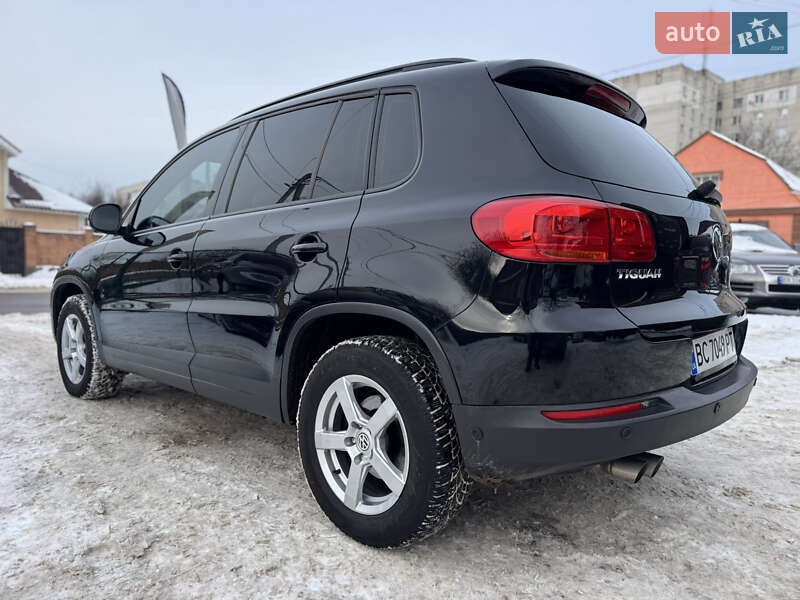 Внедорожник / Кроссовер Volkswagen Tiguan 2016 в Бердичеве