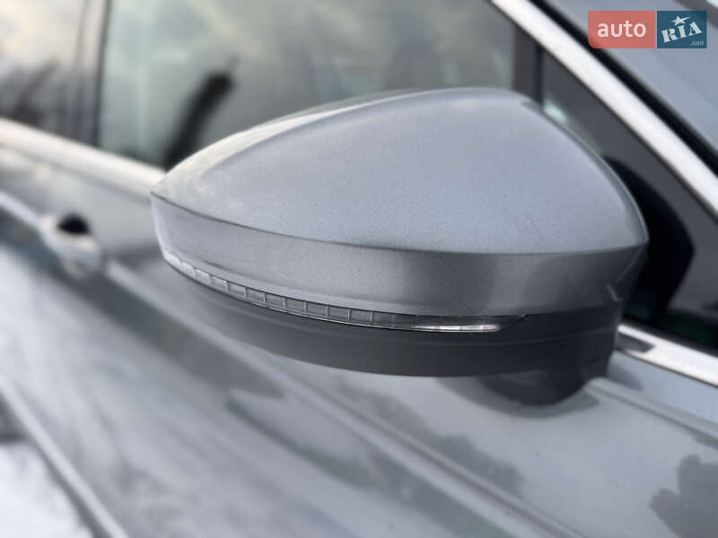 Внедорожник / Кроссовер Volkswagen Tiguan 2018 в Харькове