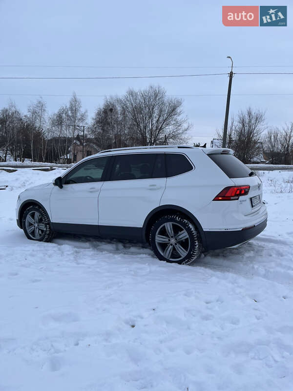 Внедорожник / Кроссовер Volkswagen Tiguan 2019 в Днепре
