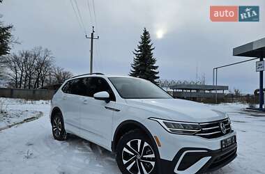 Позашляховик / Кросовер Volkswagen Tiguan 2022 в Кропивницькому