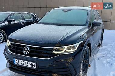 Позашляховик / Кросовер Volkswagen Tiguan 2021 в Києві