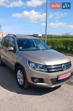 Позашляховик / Кросовер Volkswagen Tiguan 2013 в Гребінках