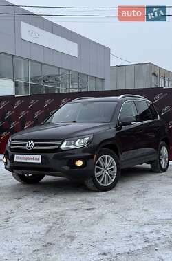 Позашляховик / Кросовер Volkswagen Tiguan 2015 в Сумах
