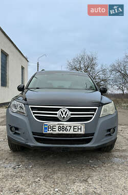 Внедорожник / Кроссовер Volkswagen Tiguan 2009 в Николаеве