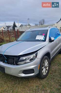 Позашляховик / Кросовер Volkswagen Tiguan 2016 в Львові