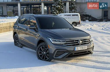 Внедорожник / Кроссовер Volkswagen Tiguan 2023 в Черновцах