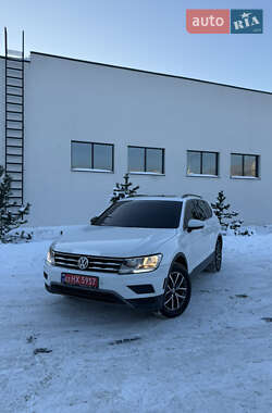 Внедорожник / Кроссовер Volkswagen Tiguan 2018 в Луцке