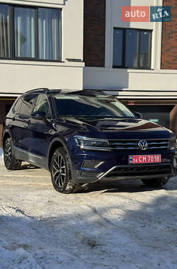 Позашляховик / Кросовер Volkswagen Tiguan 2020 в Львові