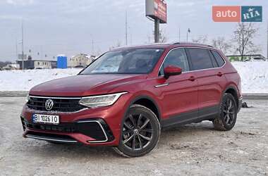 Внедорожник / Кроссовер Volkswagen Tiguan 2021 в Киеве