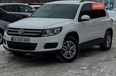 Внедорожник / Кроссовер Volkswagen Tiguan 2015 в Чернигове