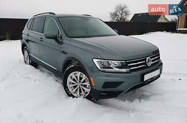 Внедорожник / Кроссовер Volkswagen Tiguan 2018 в Луцке