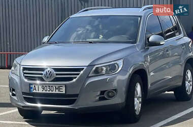 Внедорожник / Кроссовер Volkswagen Tiguan 2010 в Киеве