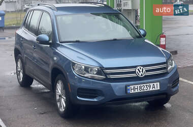 Внедорожник / Кроссовер Volkswagen Tiguan 2017 в Одессе