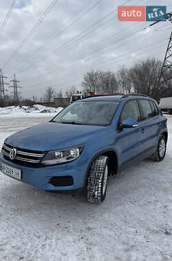 Внедорожник / Кроссовер Volkswagen Tiguan 2016 в Запорожье