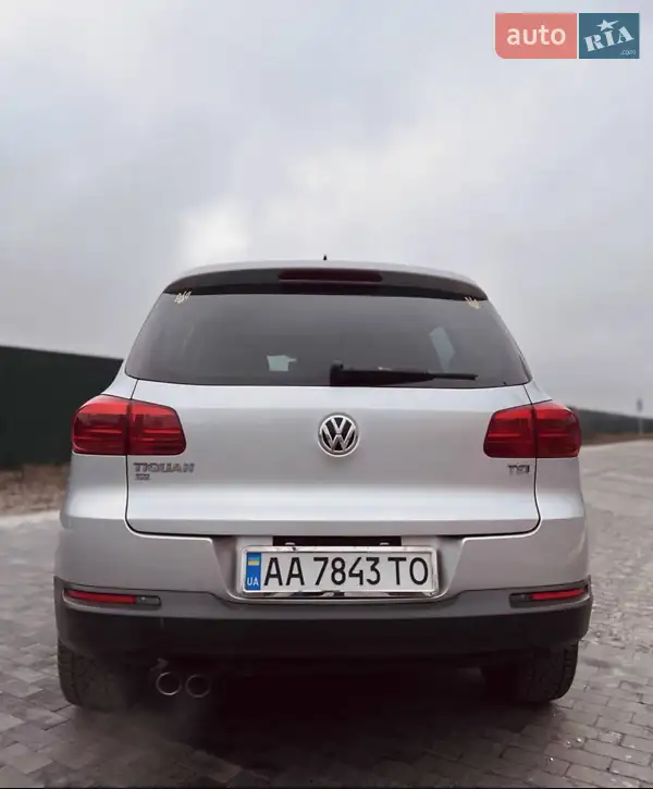 Volkswagen Tiguan 2016 VIN WVGAV7AX0GW578791 фото оголошення 2 з 47