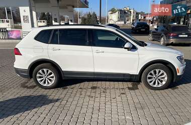Позашляховик / Кросовер Volkswagen Tiguan 2017 в Львові
