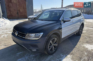 Внедорожник / Кроссовер Volkswagen Tiguan 2018 в Ровно