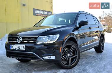 Внедорожник / Кроссовер Volkswagen Tiguan 2017 в Львове