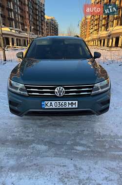 Внедорожник / Кроссовер Volkswagen Tiguan 2019 в Софиевской Борщаговке