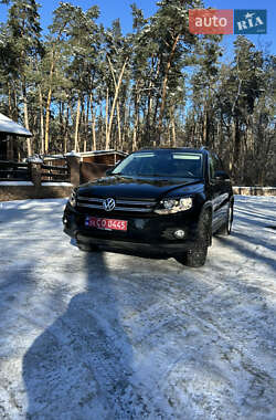 Внедорожник / Кроссовер Volkswagen Tiguan 2016 в Киеве