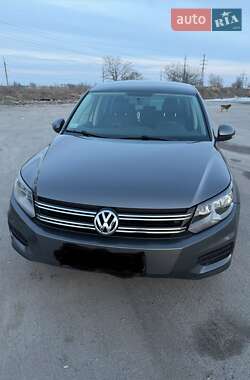 Позашляховик / Кросовер Volkswagen Tiguan 2014 в Дніпрі