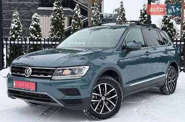 Внедорожник / Кроссовер Volkswagen Tiguan 2021 в Киеве