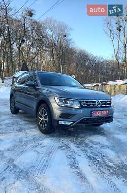 Внедорожник / Кроссовер Volkswagen Tiguan 2019 в Черновцах
