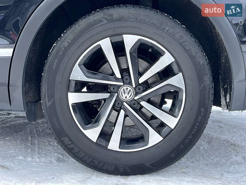 Внедорожник / Кроссовер Volkswagen Tiguan 2019 в Луцке