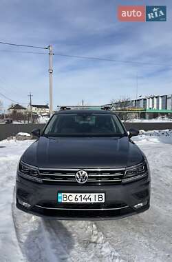 Позашляховик / Кросовер Volkswagen Tiguan 2019 в Львові