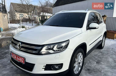 Позашляховик / Кросовер Volkswagen Tiguan 2015 в Гнівані