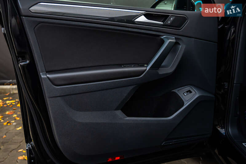 Внедорожник / Кроссовер Volkswagen Tiguan 2021 в Луцке