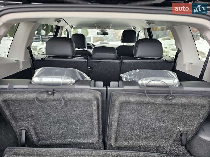 Внедорожник / Кроссовер Volkswagen Tiguan 2023 в Ровно
