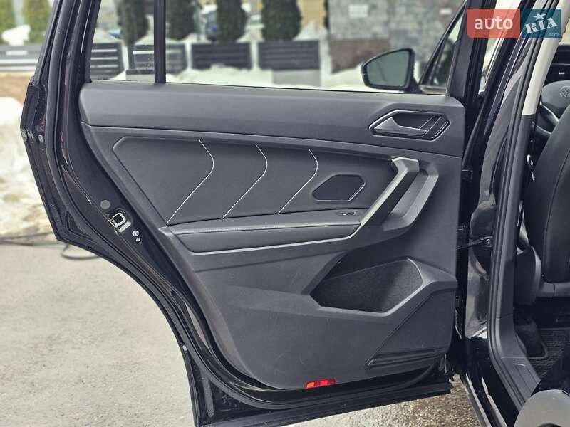 Внедорожник / Кроссовер Volkswagen Tiguan 2023 в Ровно