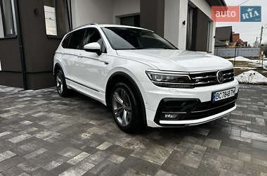 Внедорожник / Кроссовер Volkswagen Tiguan 2020 в Стрые
