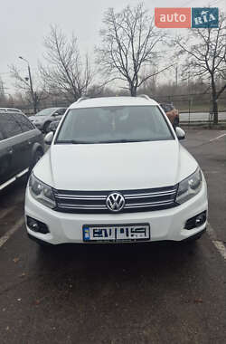 Внедорожник / Кроссовер Volkswagen Tiguan 2013 в Киеве