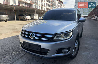 Внедорожник / Кроссовер Volkswagen Tiguan 2014 в Одессе