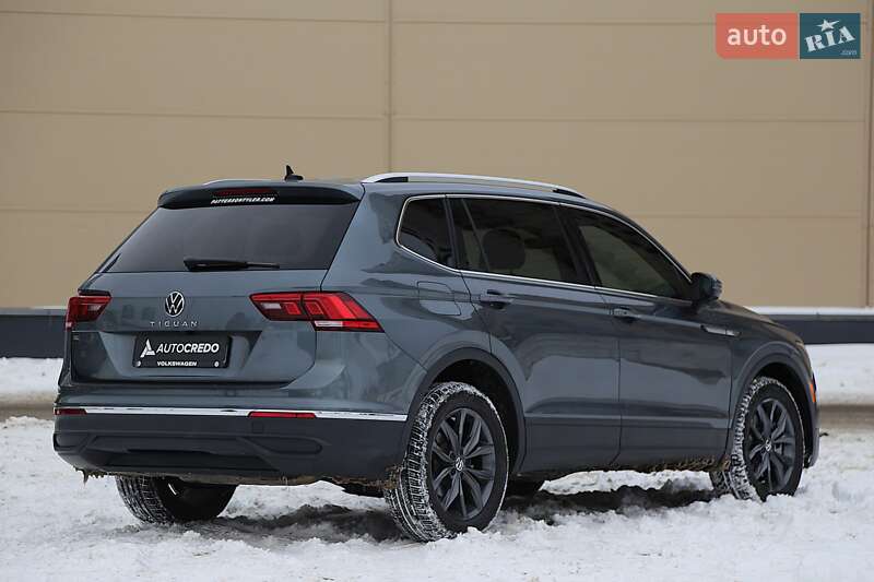 Внедорожник / Кроссовер Volkswagen Tiguan 2023 в Киеве