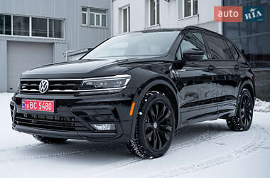 Внедорожник / Кроссовер Volkswagen Tiguan 2021 в Киеве