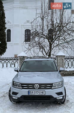 Внедорожник / Кроссовер Volkswagen Tiguan 2018 в Глухове