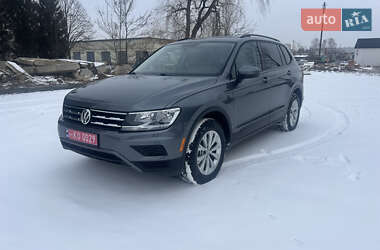 Позашляховик / Кросовер Volkswagen Tiguan 2018 в Львові