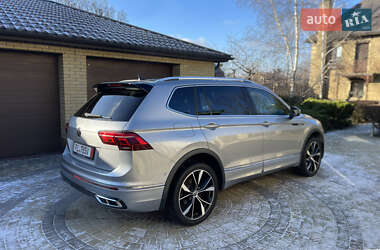 Позашляховик / Кросовер Volkswagen Tiguan 2022 в Харкові