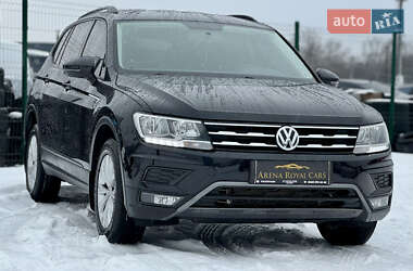 Внедорожник / Кроссовер Volkswagen Tiguan 2017 в Киеве