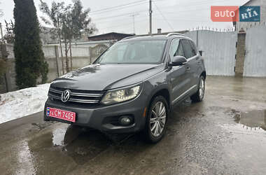 Внедорожник / Кроссовер Volkswagen Tiguan 2015 в Ровно