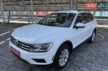 Позашляховик / Кросовер Volkswagen Tiguan 2018 в Львові