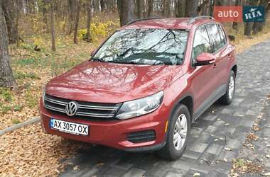 Позашляховик / Кросовер Volkswagen Tiguan 2015 в Харкові